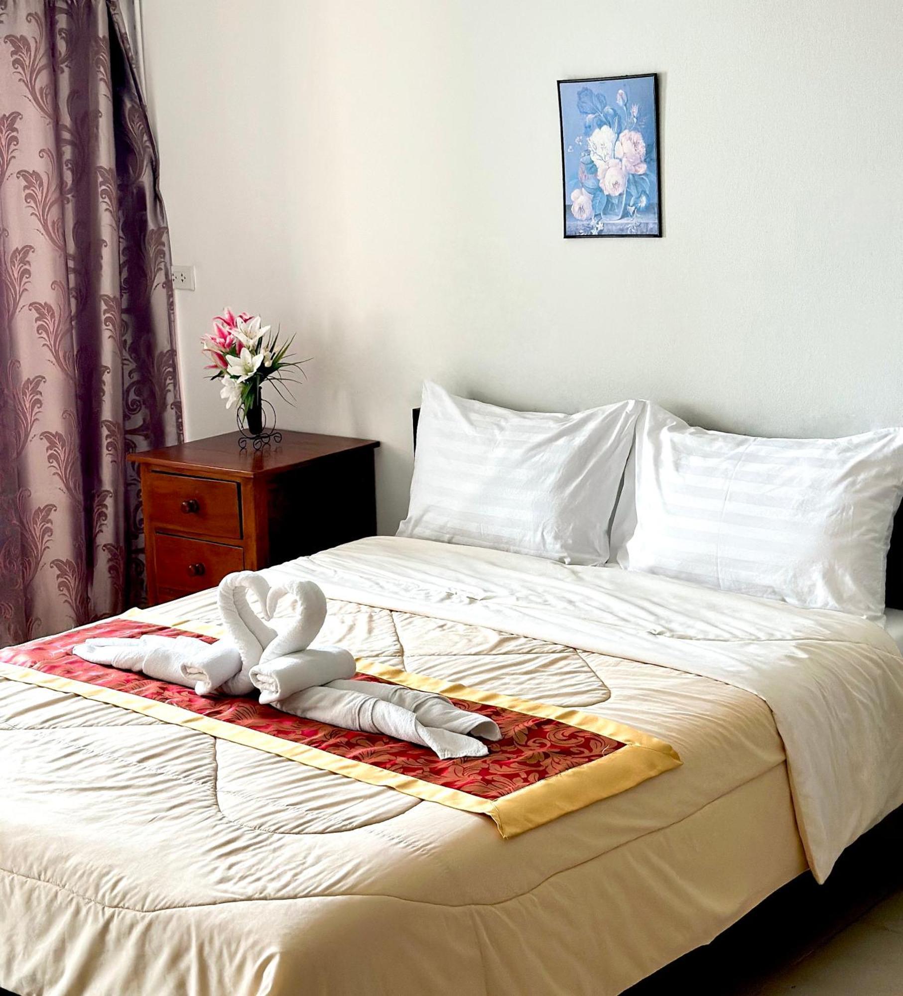 Rueangrat Hotel Ranong Eksteriør bilde