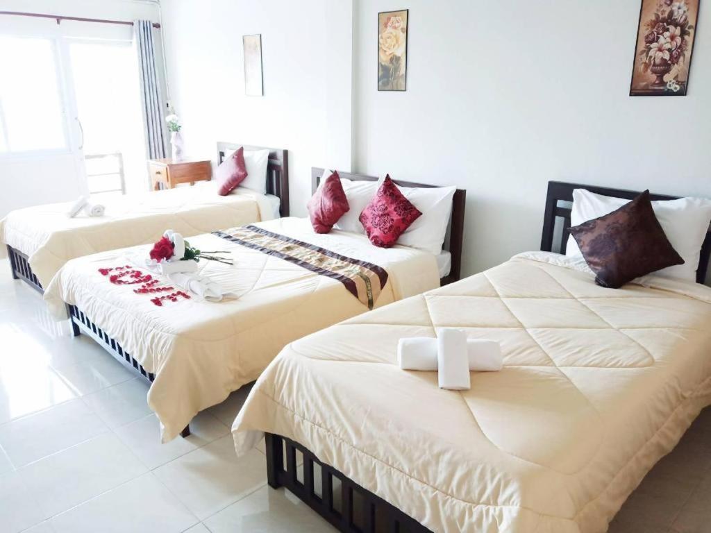 Rueangrat Hotel Ranong Eksteriør bilde