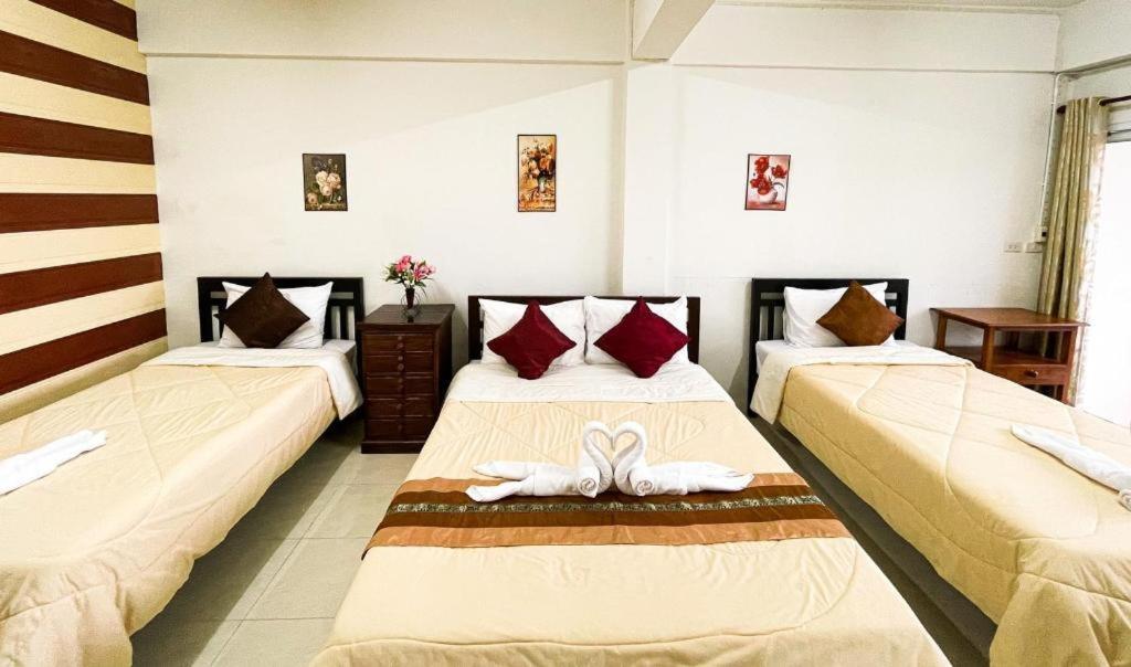 Rueangrat Hotel Ranong Eksteriør bilde