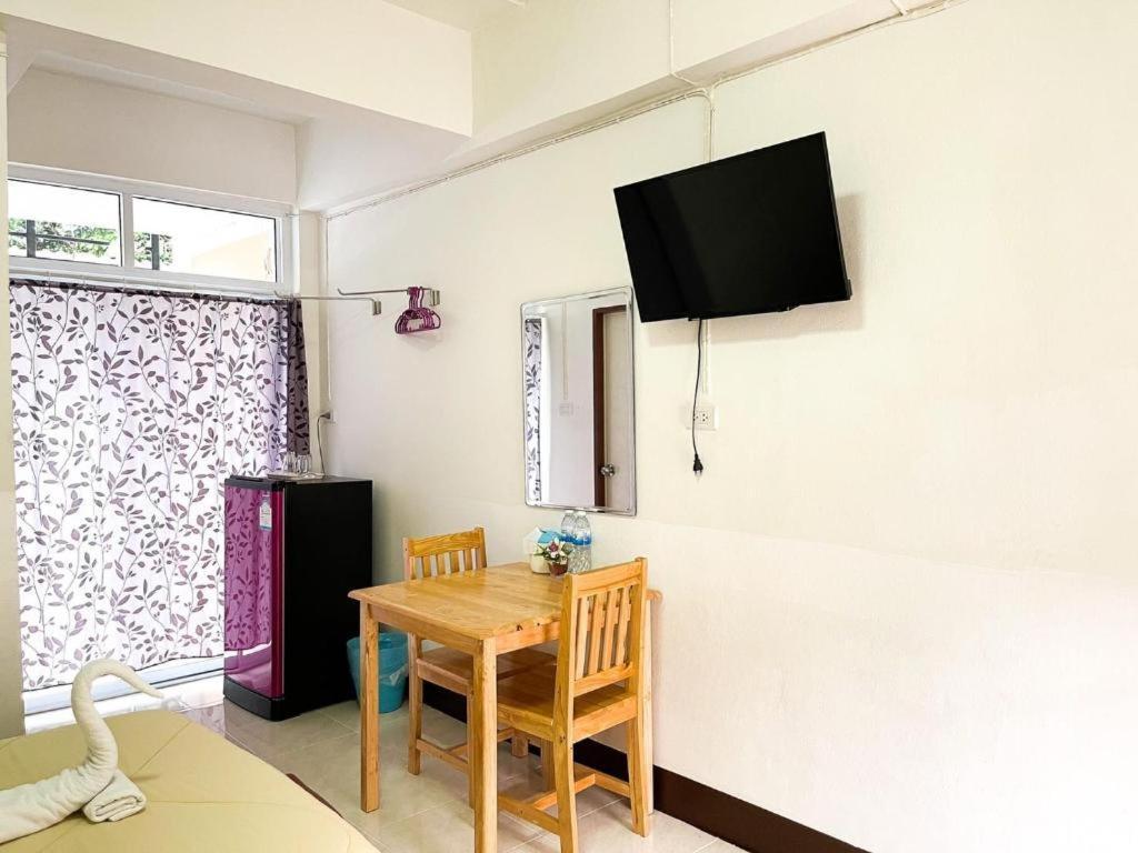 Rueangrat Hotel Ranong Eksteriør bilde
