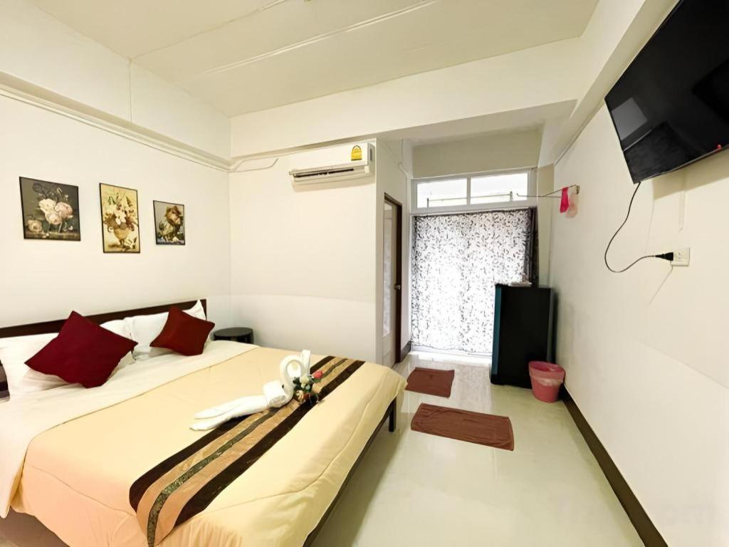 Rueangrat Hotel Ranong Eksteriør bilde