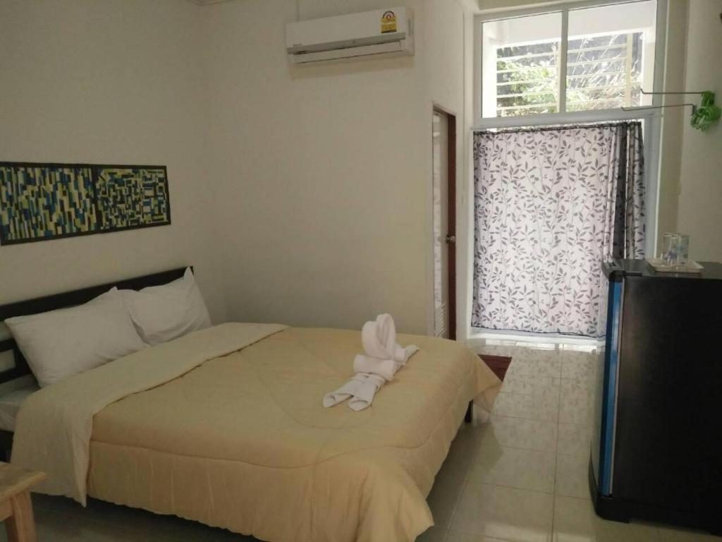 Rueangrat Hotel Ranong Eksteriør bilde